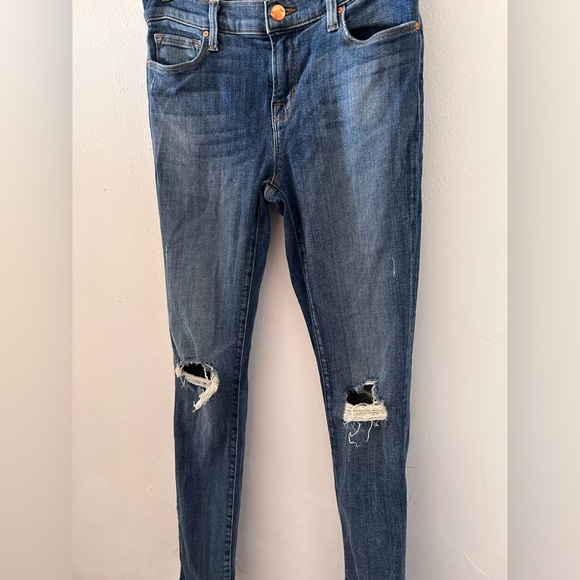 J BRAND - Skinny leg in Fray size 26 - Picture 3 of 14